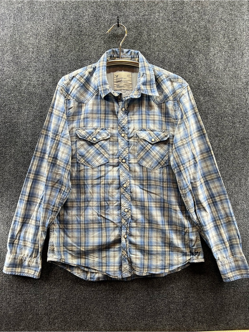 American‎ Eagle Vintage Fit Button Up Shirt Mens M Blue Plaid Western Pearl Snap